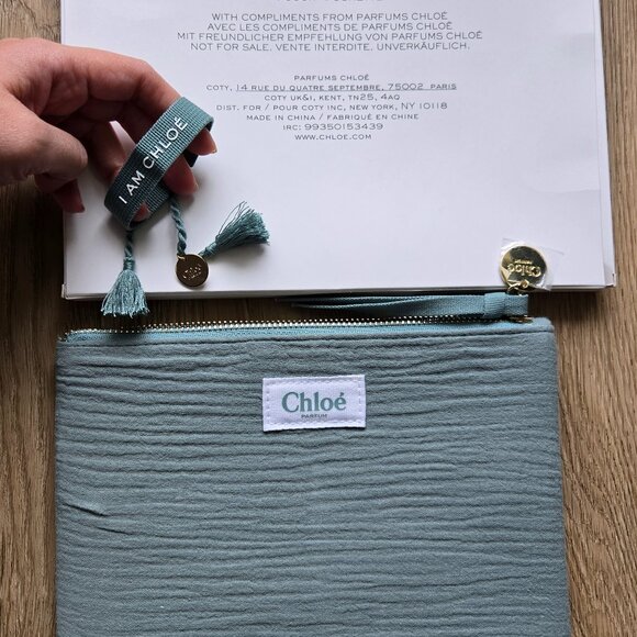 Turquoise "I AM CHLOÉ" Bracelet and Pouch - Picture 1 of 4